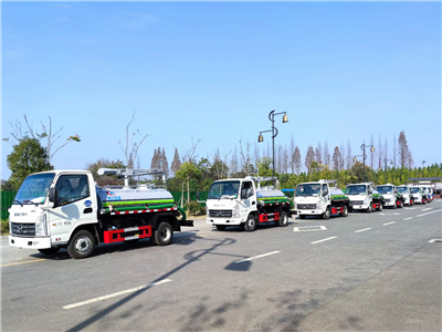 國(guó)六凱馬2方藍(lán)牌吸糞車